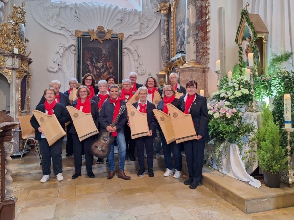 Veeh-Harfen Ensemble - Maiandacht